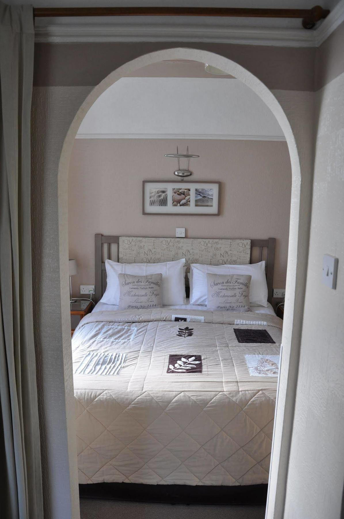 Abbeyfield Vintage Style Boutique B&B ทอร์คิ ภายนอก รูปภาพ